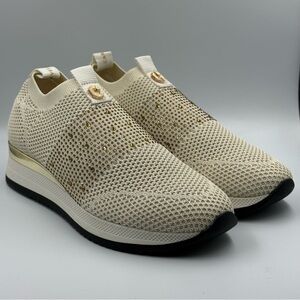 Carvela Janerio 2 Slip On Knit Rhinestone Sneakers Bone Size 39 (9)